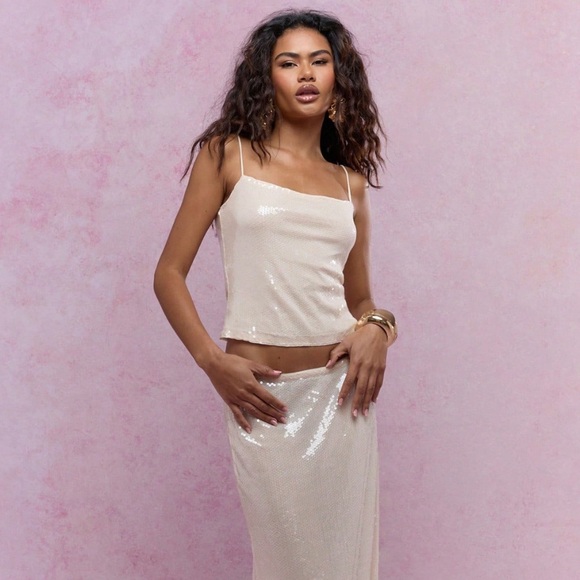 Missguided Cream Sequin Top - Picture 2 of 3